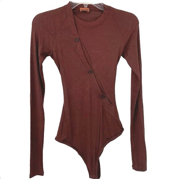 REVOLVE Tops - ALIX NYC Revolve Bodysuit Top Shirt Blouse Purdy Brown Ribbed Stretch Sz Medium